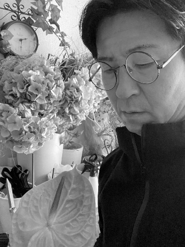 花屋歴30年以上の専門家 白石