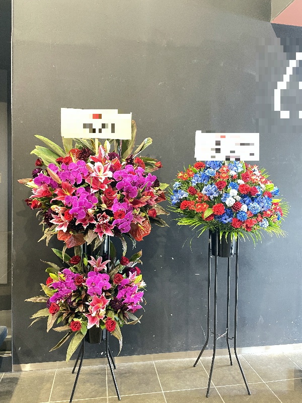 プレミアガーデンの口コミを具体的に表すようなスタンド花の画像